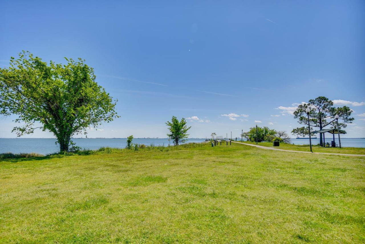 המפטון Charming Newport News Cottage Less Than 1 Mi To Ocean! מראה חיצוני תמונה