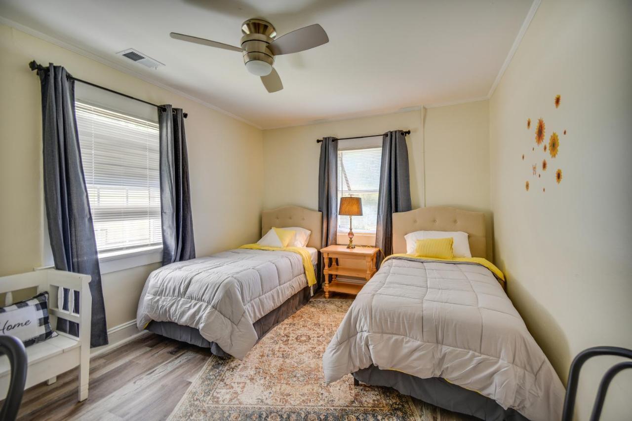 המפטון Charming Newport News Cottage Less Than 1 Mi To Ocean! מראה חיצוני תמונה